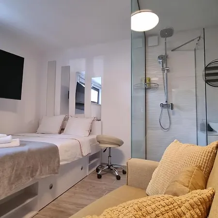 Apartment Cozy In Tresnjevka
